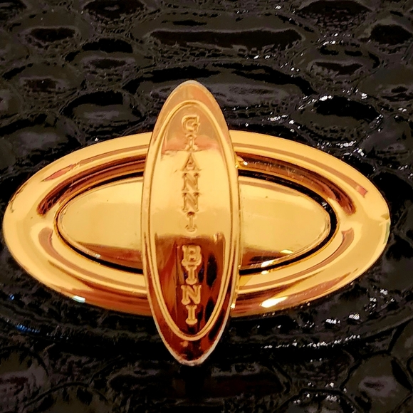 Gianni Bini Clutch Purse with Gold Chain - Picture 7 of 10